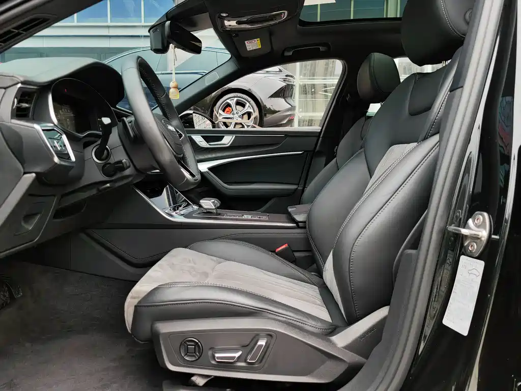 Audi A6L 2024 45 TFSI quattro Select Elegant Edition