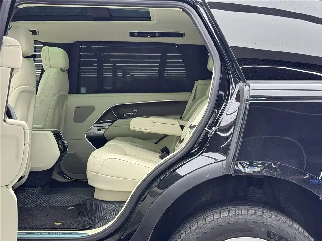 Range Rover 2025 3.0L 400PS Long Wheelbase