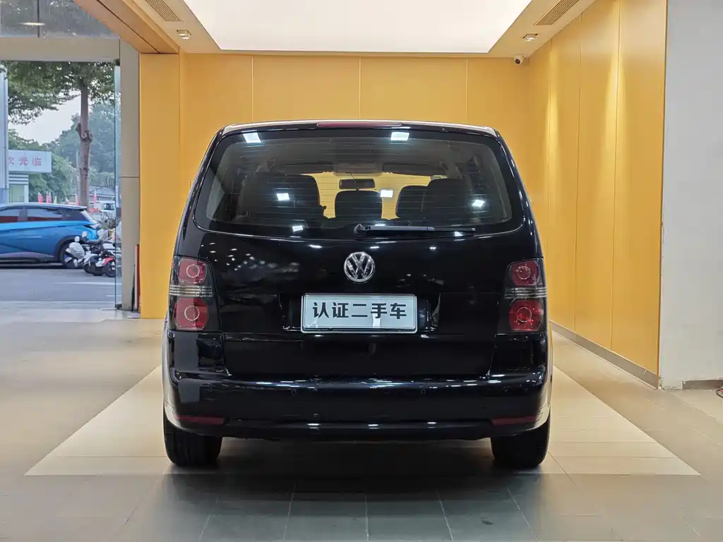 Volkswagen Touran 2011 1.4T Manual Zhishang Edition 5-seater