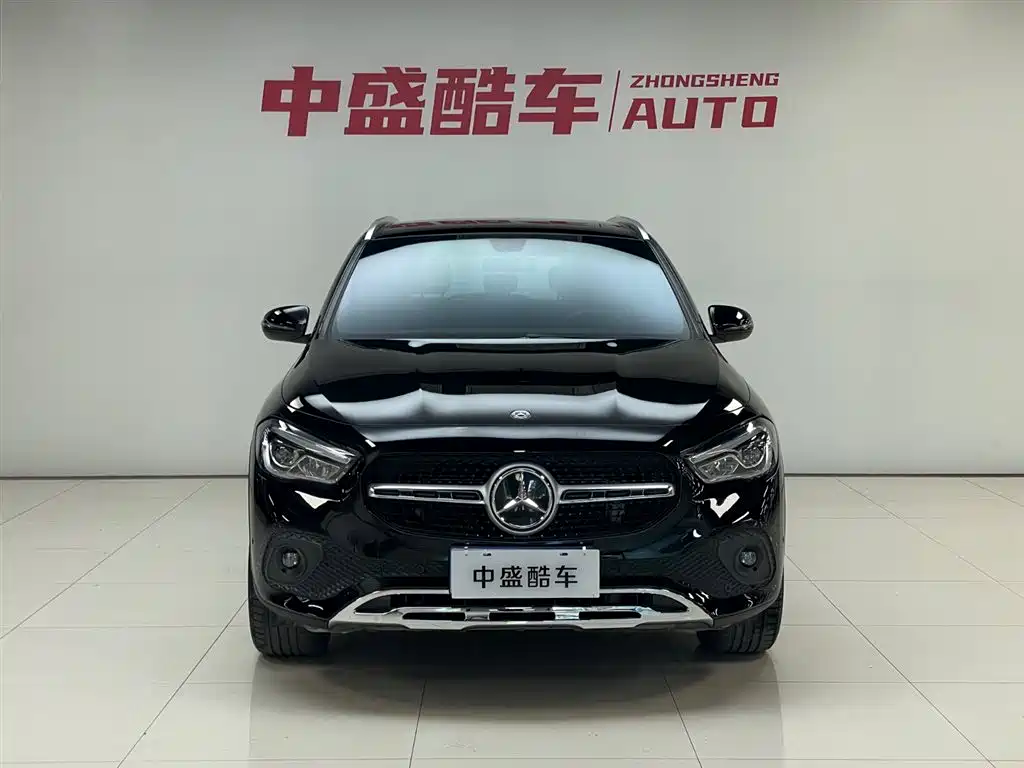 Mercedes-Benz GLA 200 2020