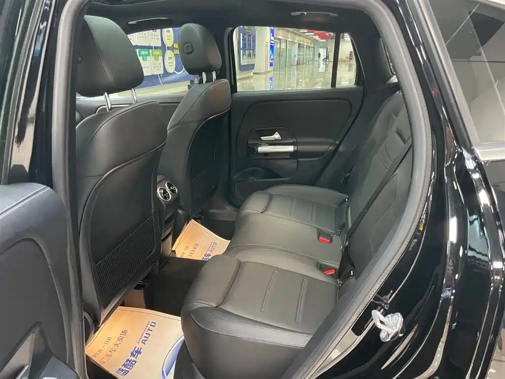 Mercedes-Benz GLA 200 2020