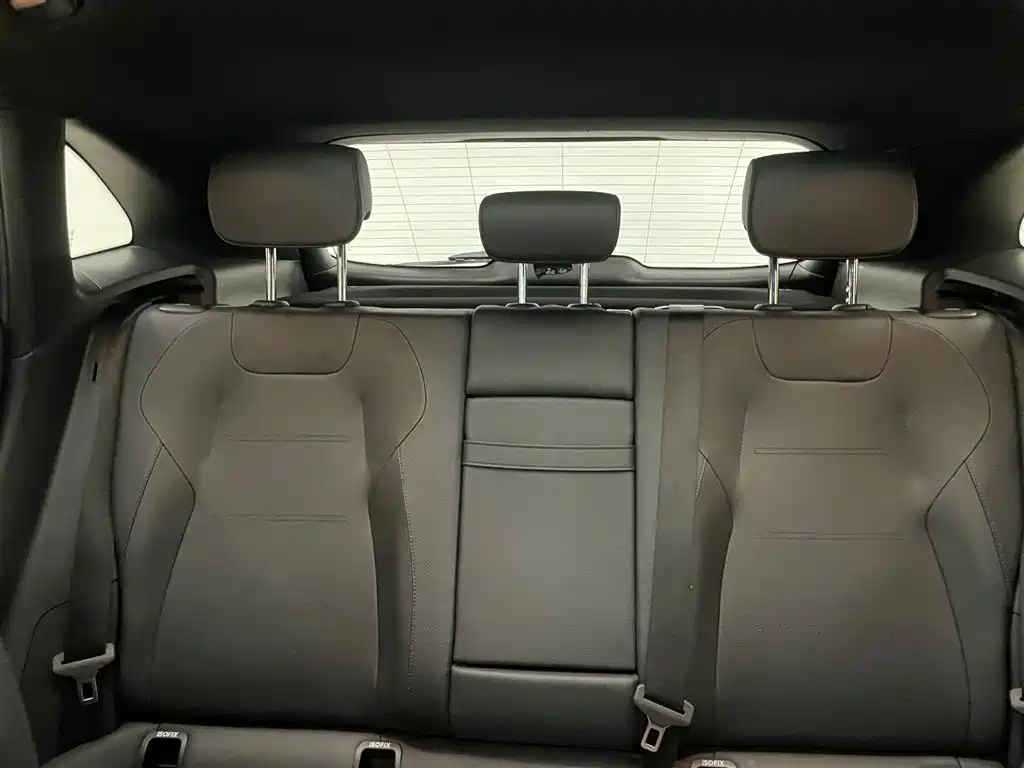 Mercedes-Benz GLA 200 2020