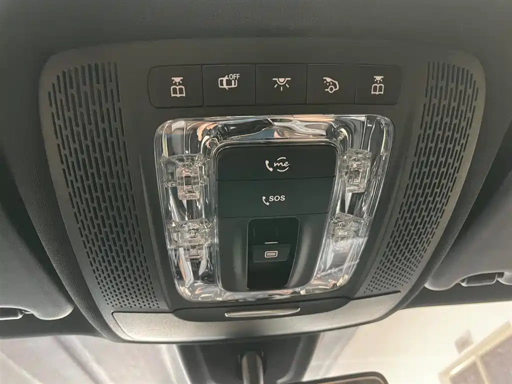 Mercedes-Benz GLA 200 2020