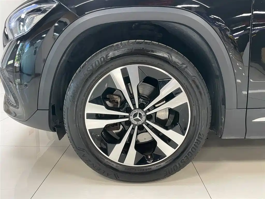 Mercedes-Benz GLA 200 2020