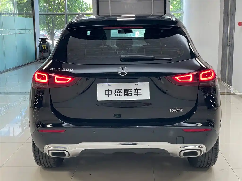Mercedes-Benz GLA 200 2020