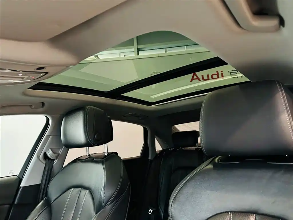 Audi A4L 2022 40 TFSI Fashion Dynamic Edition