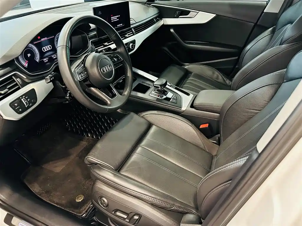 Audi A4L 2022 40 TFSI Fashion Dynamic Edition