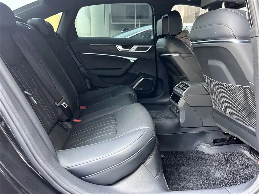 Audi A6L 2025 45 TFSI Premium Dynamic