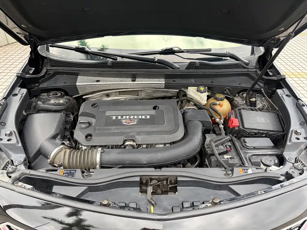 Cadillac XT4 2021 28T FWD Luxury