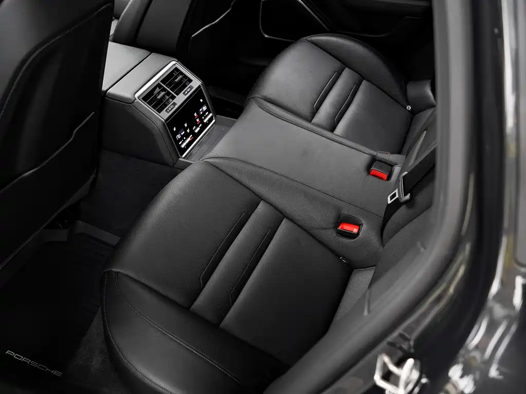 Porsche Panamera 4 Sport Turismo 3.0T