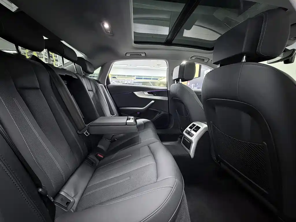 Audi A4L 2020 40 TFSI Luxury