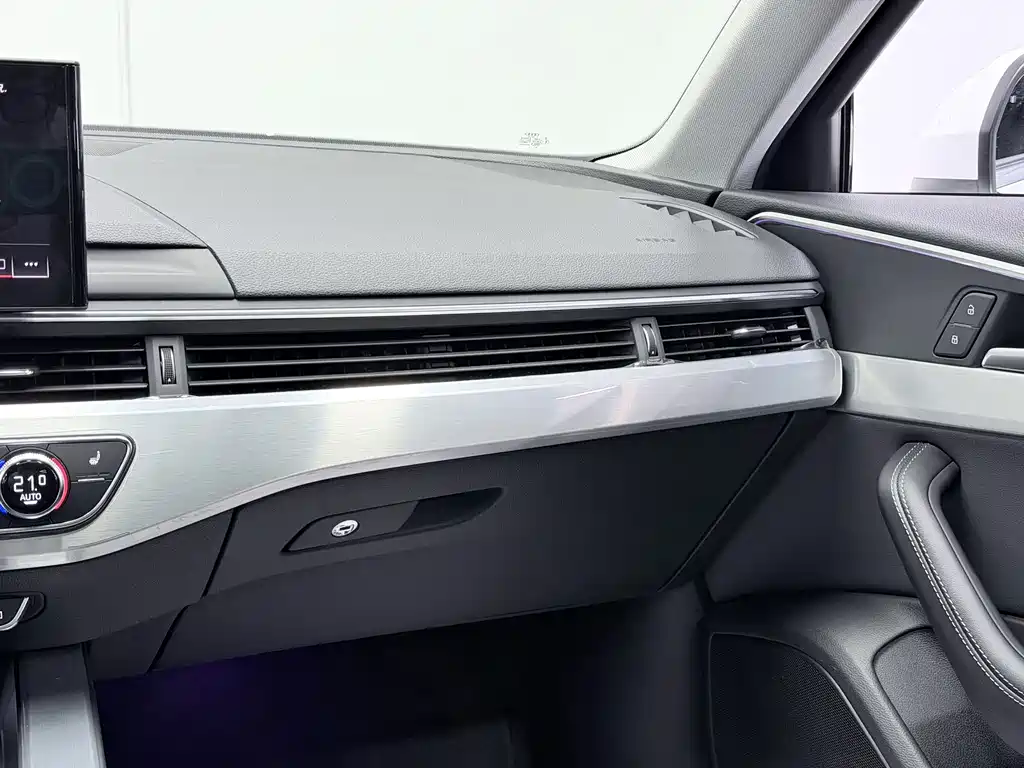 Audi A4L 2020 40 TFSI Luxury