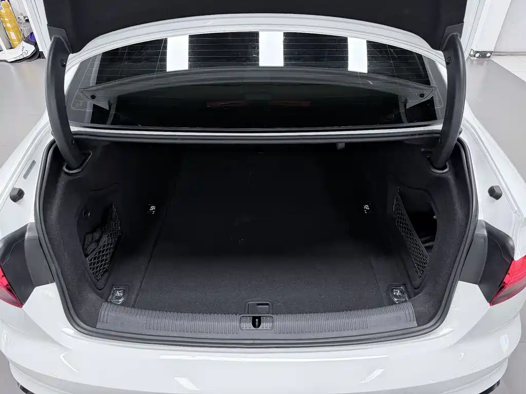 Audi A4L 2020 40 TFSI Luxury