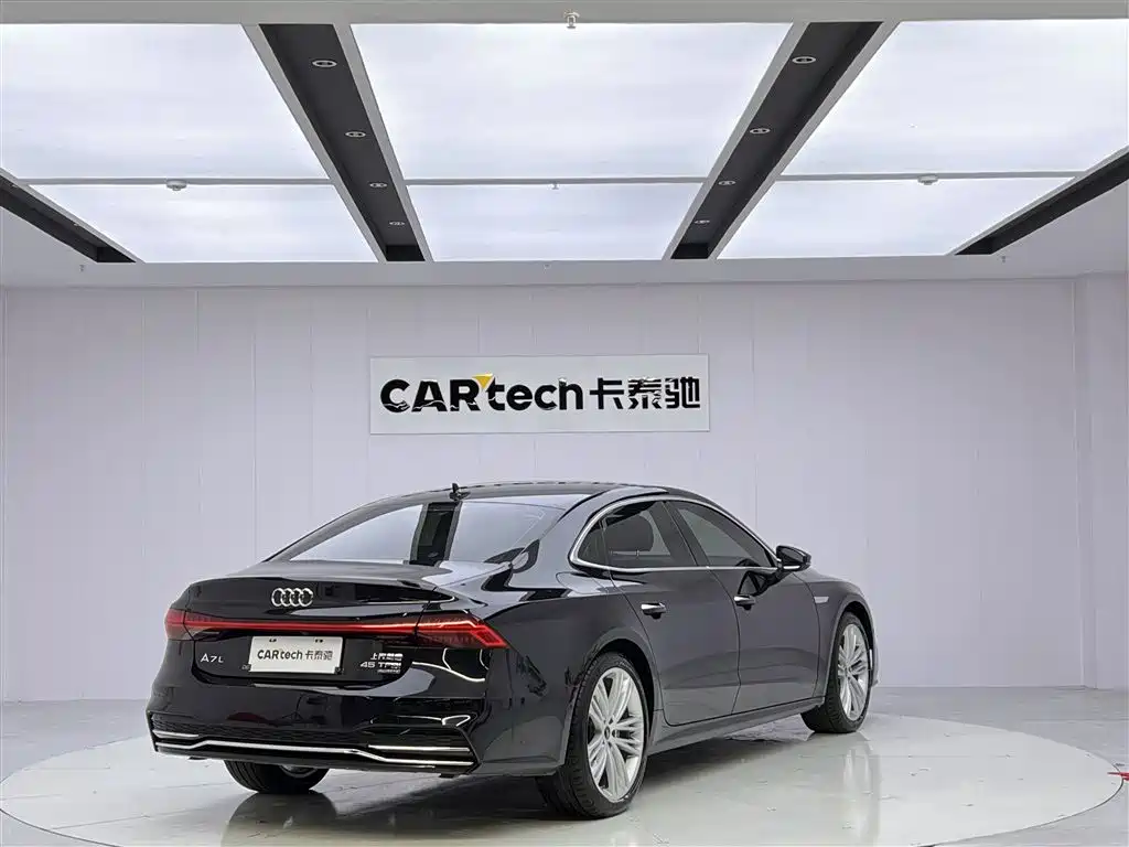 Audi A7L 2024 45 TFSI quattro Luxury