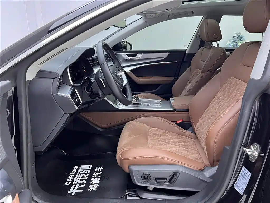 Audi A7L 2024 45 TFSI quattro Luxury