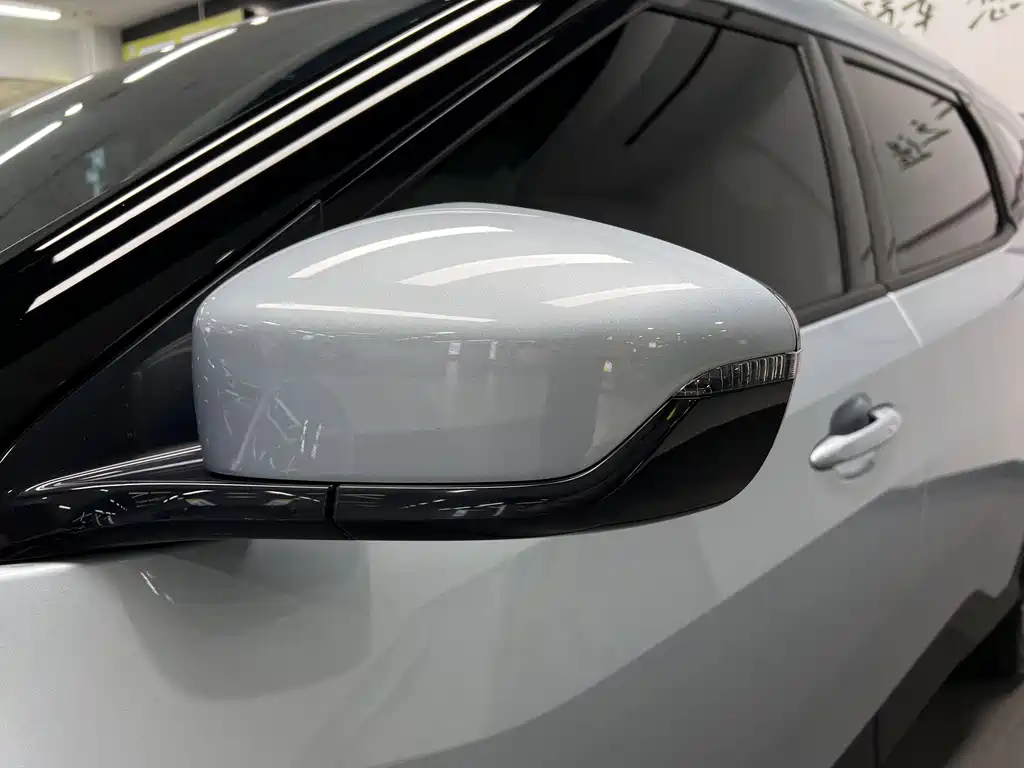 Chevrolet Menlo 2022 Nebula Edition