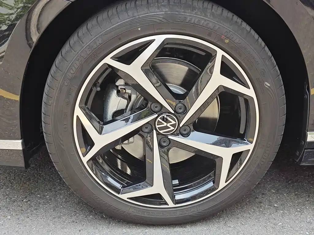 Magotan 2026 30 Million Edition 380TSI DSG Luxury