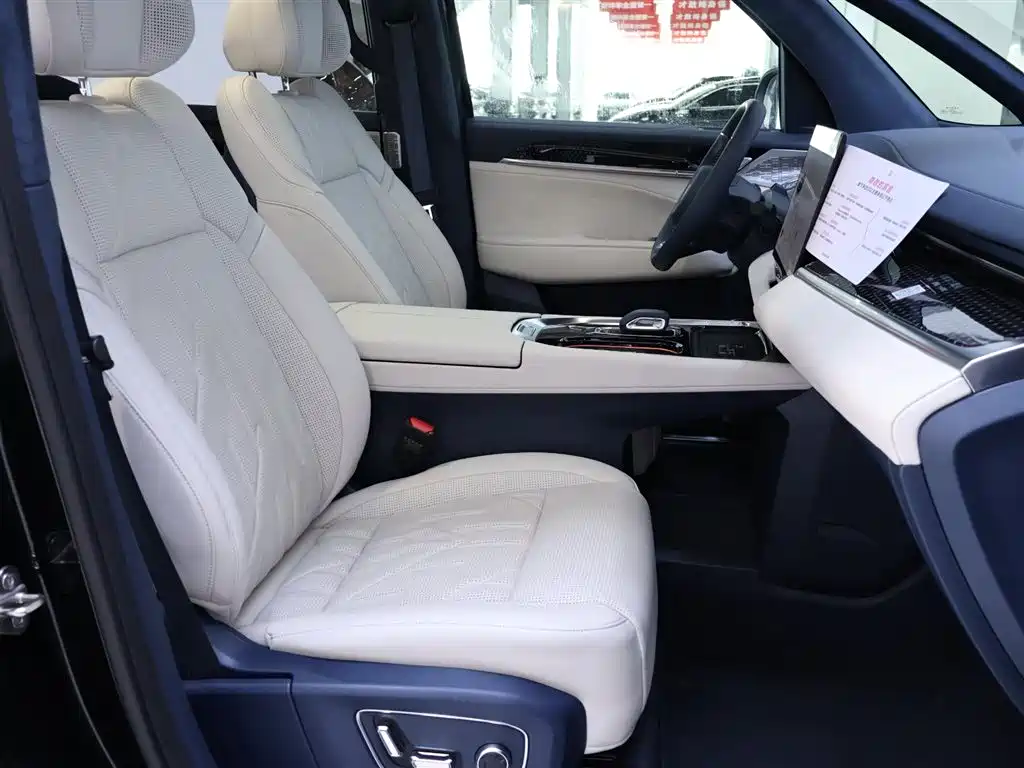 Zeekr 009 2024 7-Seater Aisle Edition AWD 108kWh