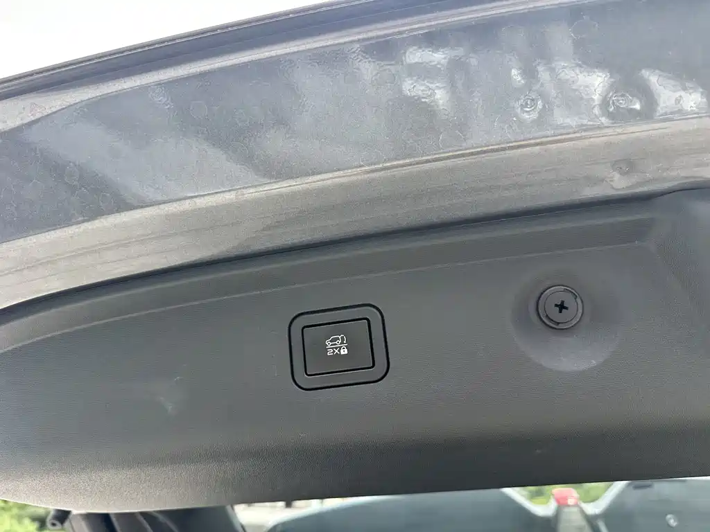Changan CS75 PLUS 2025 Edition Fourth Generation 1.5T New Blue Whale Smart Flagship Model