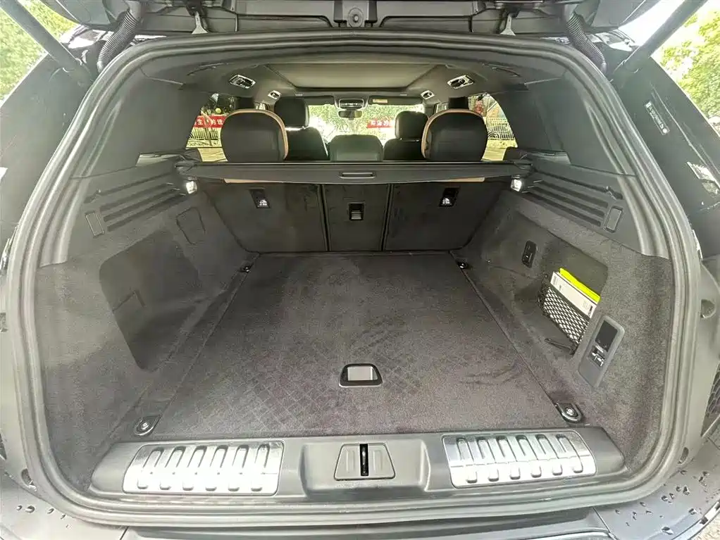2026 Range Rover Sport 400PS Dynamic SE