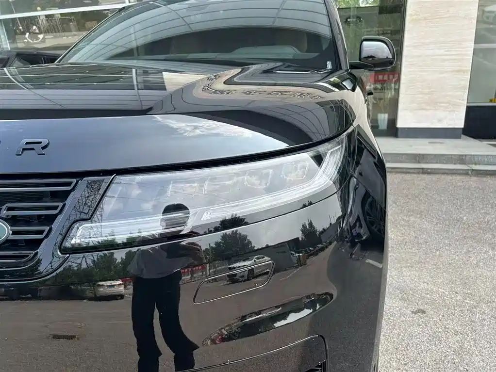 2026 Range Rover Sport 400PS Dynamic SE