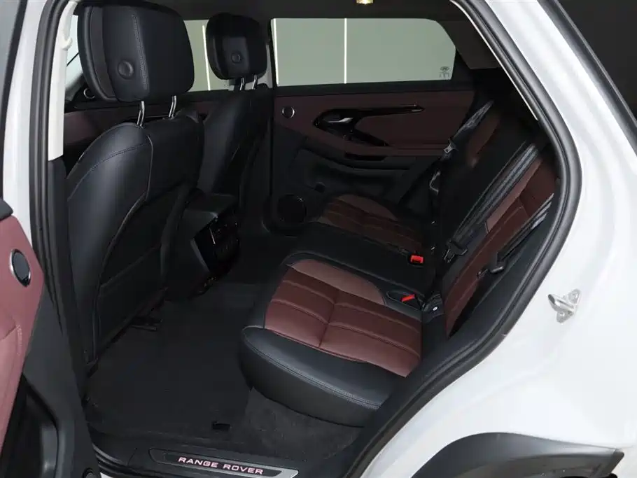 Range Rover Evoque L 2026 SE