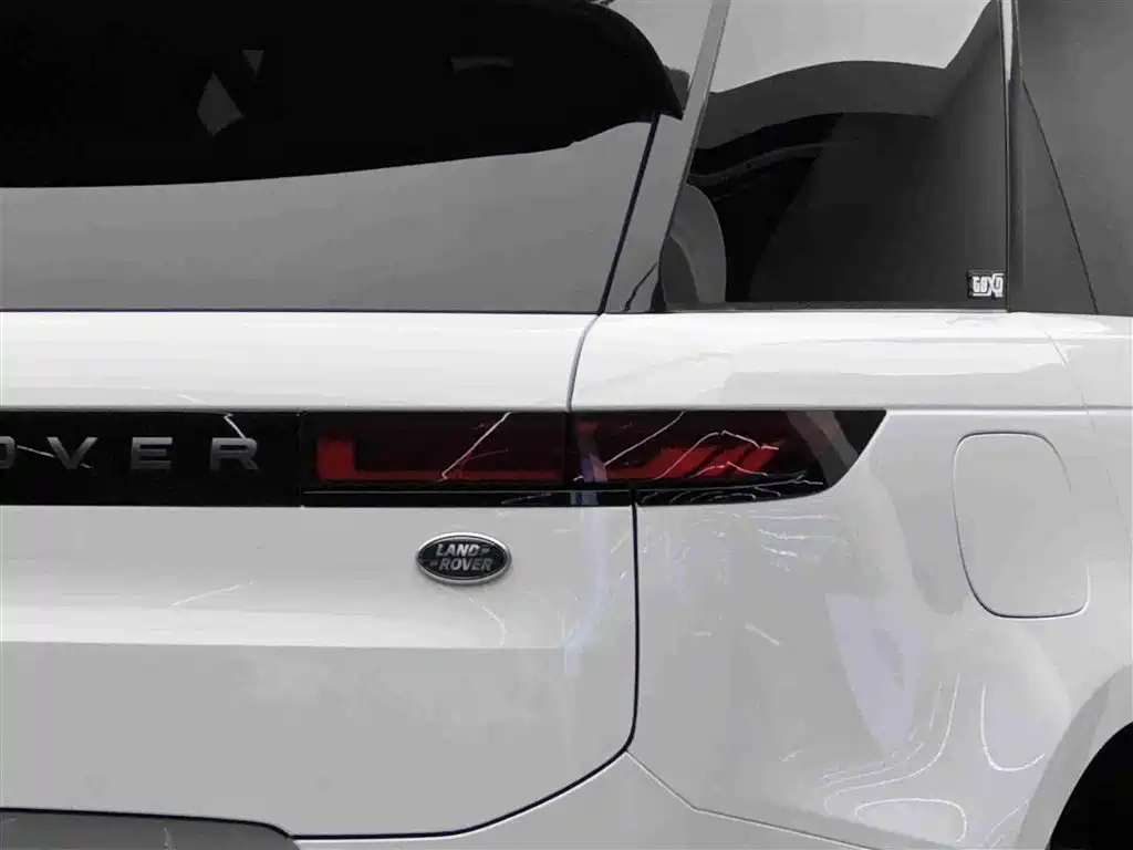Range Rover Sport 2025 400PS Dynamic SE