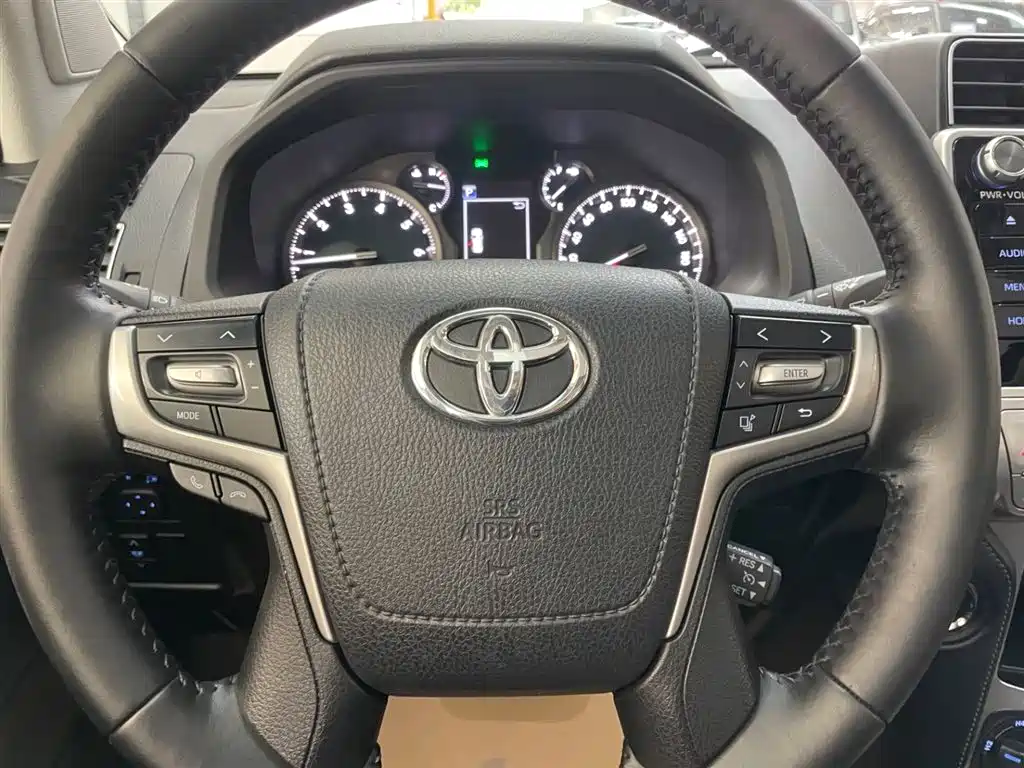 Prado 2019 3.5L Automatic TX-L Premium Edition Rear-Mounted Spare Tire