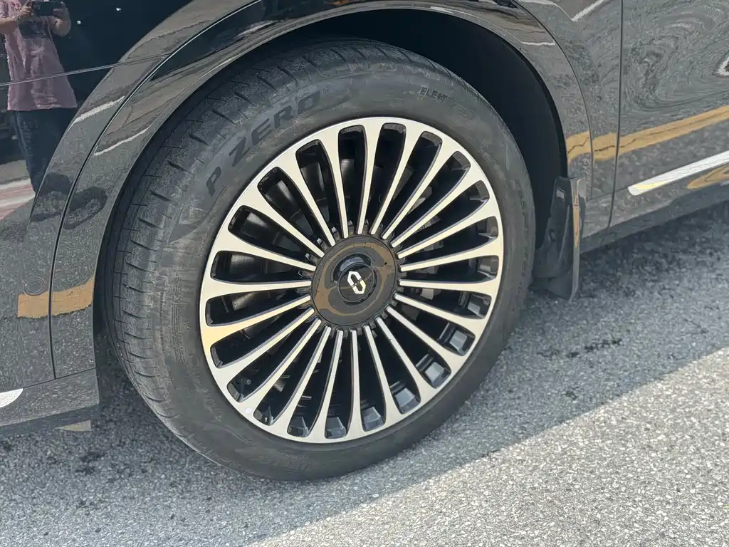 AITO M9 2024 EV Max 100kWh 6-Seater