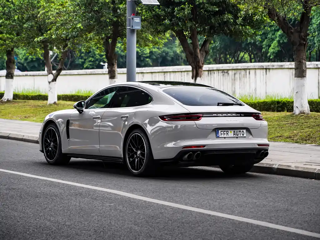 Porsche Panamera 2017 3.0T