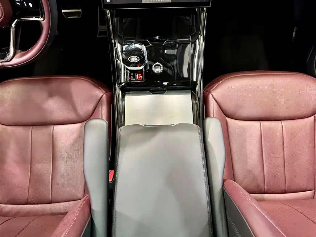Range Rover Sport 2024 400PS Dynamic SE