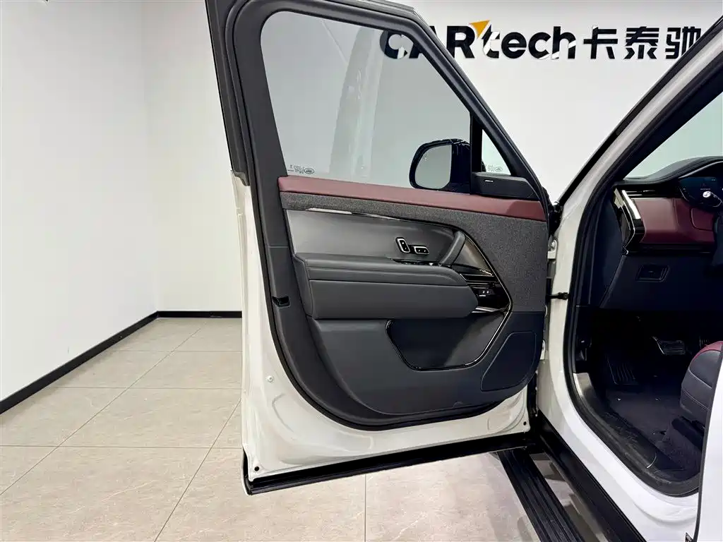 Range Rover Sport 2024 400PS Dynamic SE