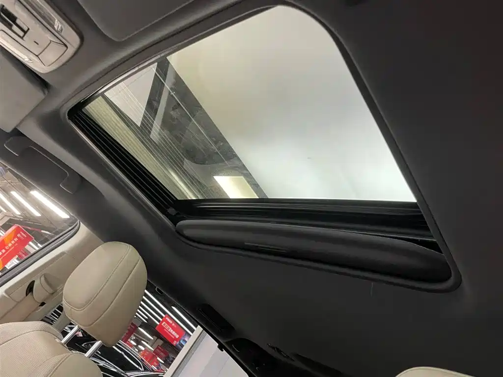 Toyota Sienna 2023 2.5L Hybrid Premium