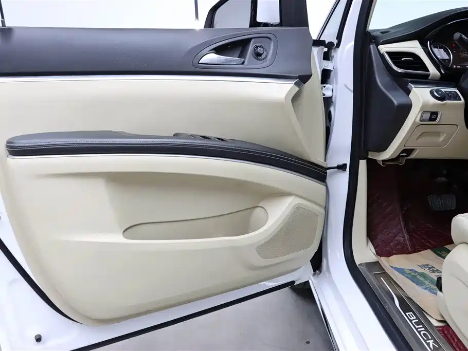 Buick GL8 2023 Land Business Class Premium