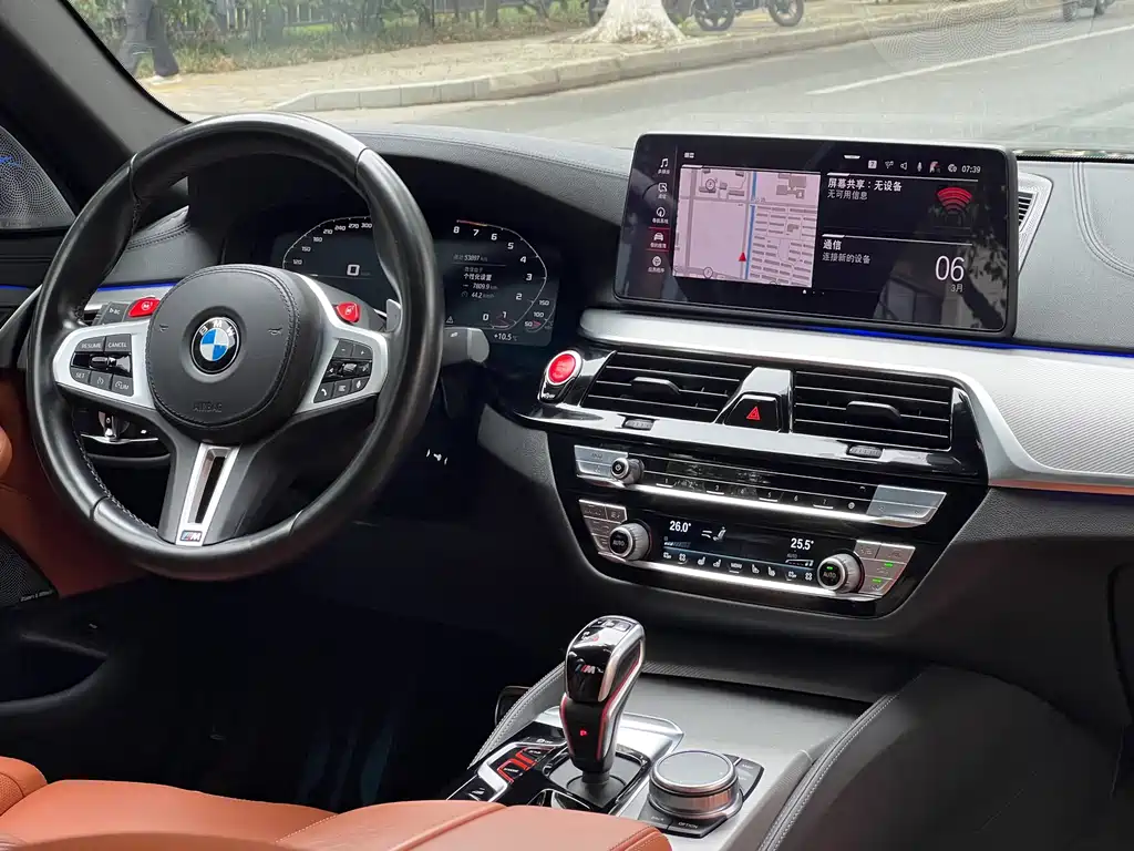 BMW M5 2021