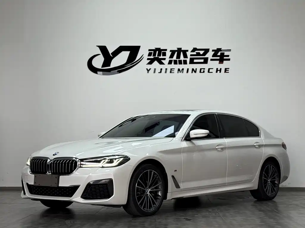BMW 5 Series 2022 LCI 530Li Leading M Sport Package
