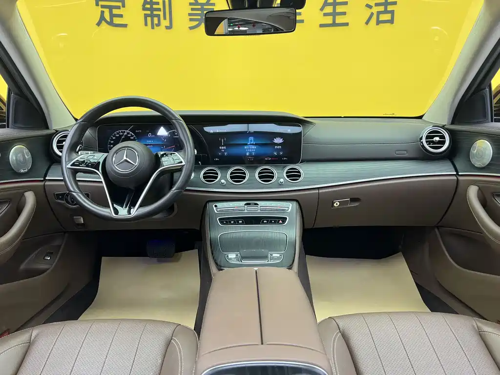 Mercedes-Benz E-Class 2022 E 300 L Fashion
