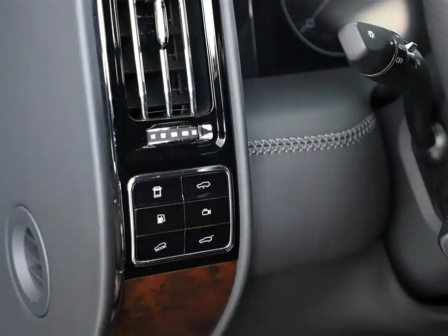 Hongqi Jin Kuihua Guoyao 2022 4.0T Zunjue Flagship Edition 4-Seater