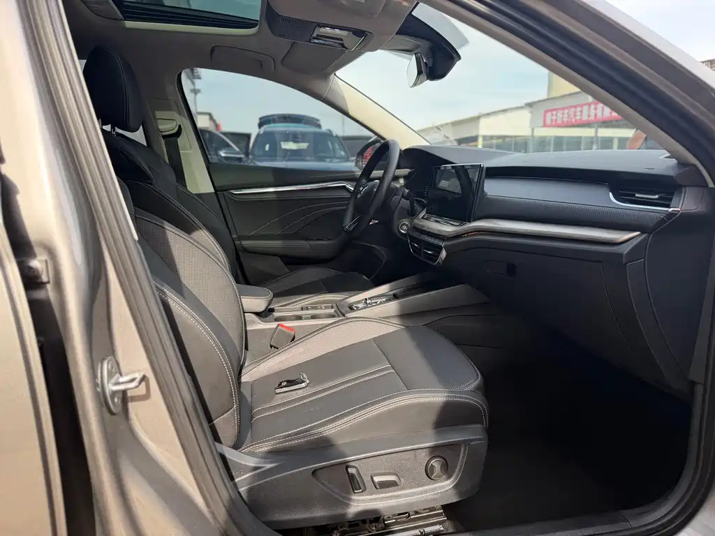 Skoda Octavia 2022 PRO TSI280 Luxury Edition