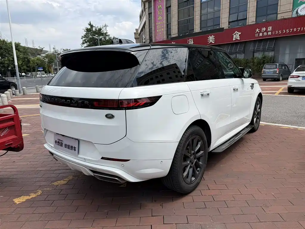 Range Rover Sport 2024 400PS Dynamic SE