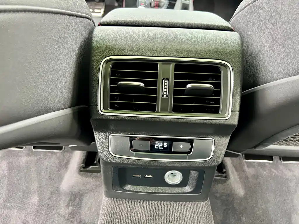 Audi Q5L 40 TFSI RS Line Edition