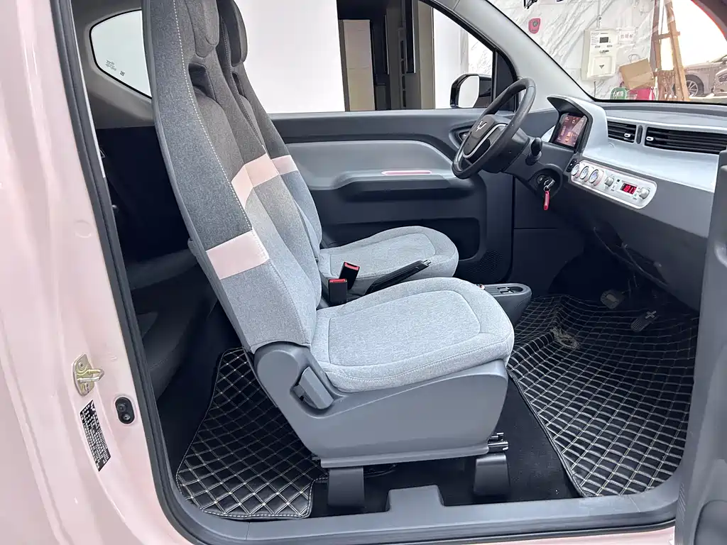 Wuling MINIEV Macaron Premium Edition 2021 Lithium Iron Phosphate