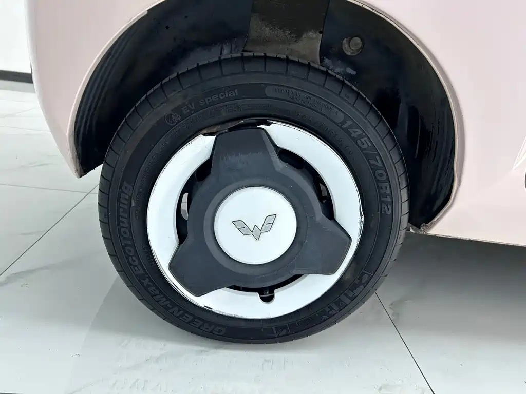Wuling MINIEV Macaron Premium Edition 2021 Lithium Iron Phosphate