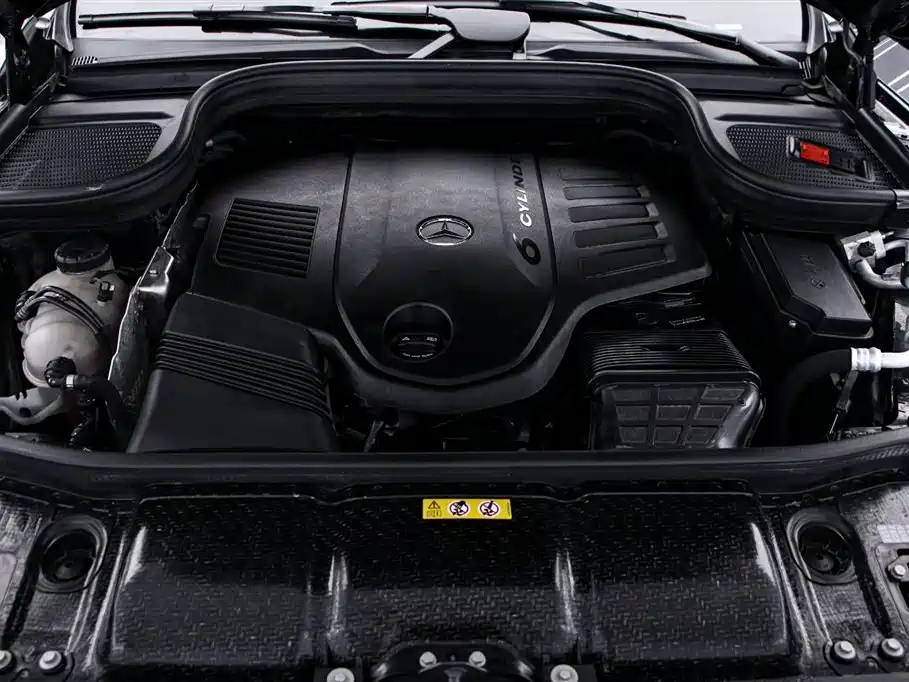 Mercedes-Benz GLS 450 4MATIC Luxury 2023