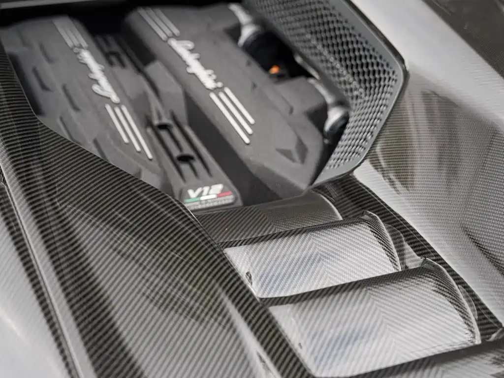 Lamborghini Revuelto 2023 6.5L PHEV Standard