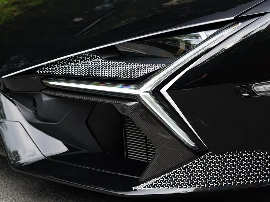 Lamborghini Revuelto 2023 6.5L PHEV Standard