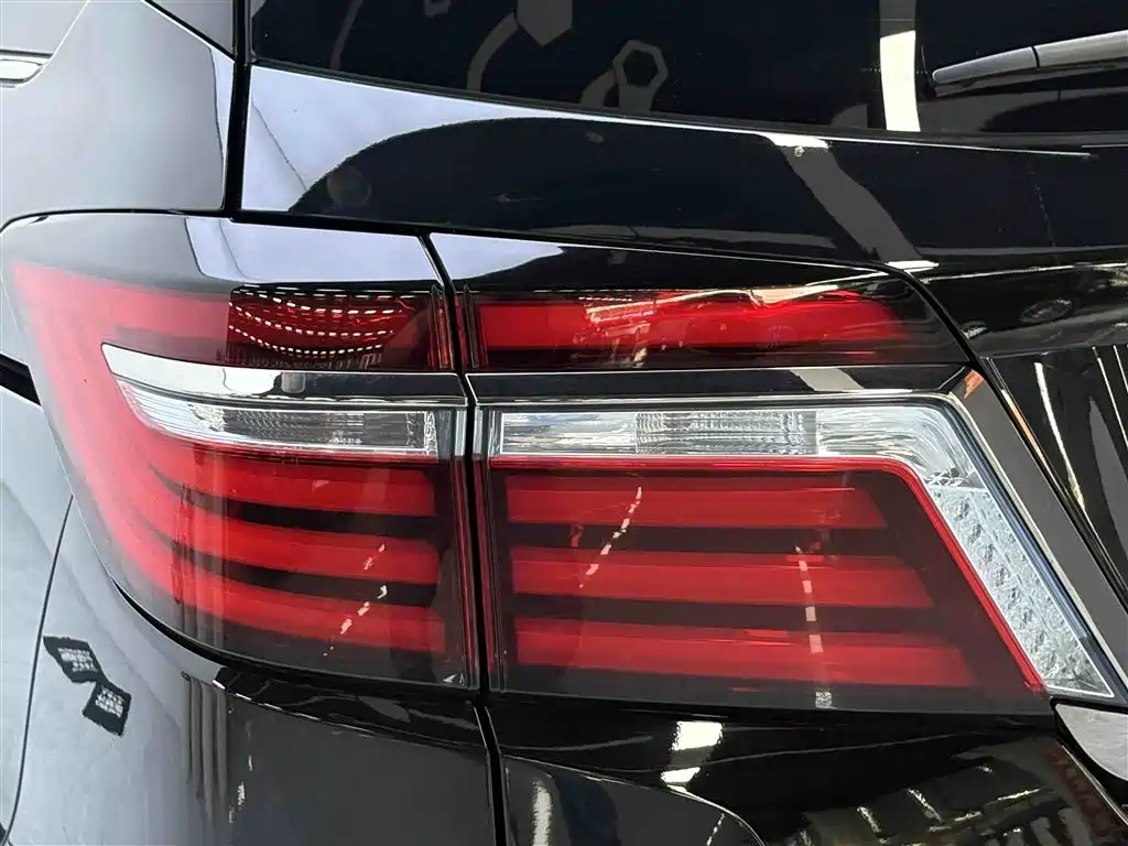 Honda Elysion 2019 2.0L Hybrid Supreme