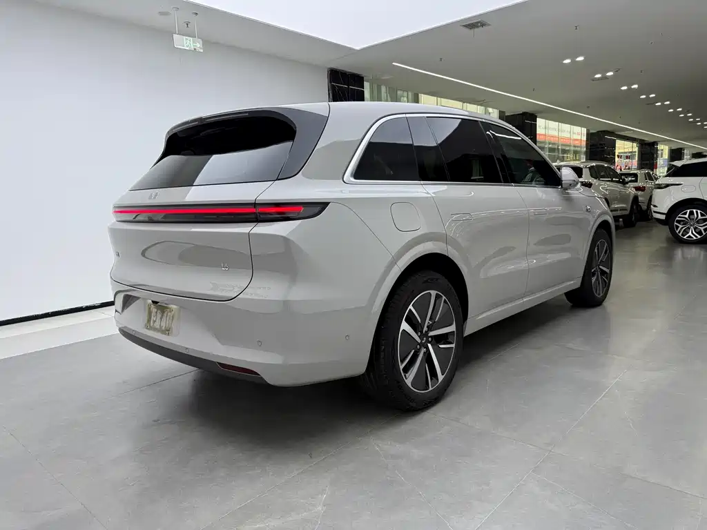 Li Auto L6 2024 Pro