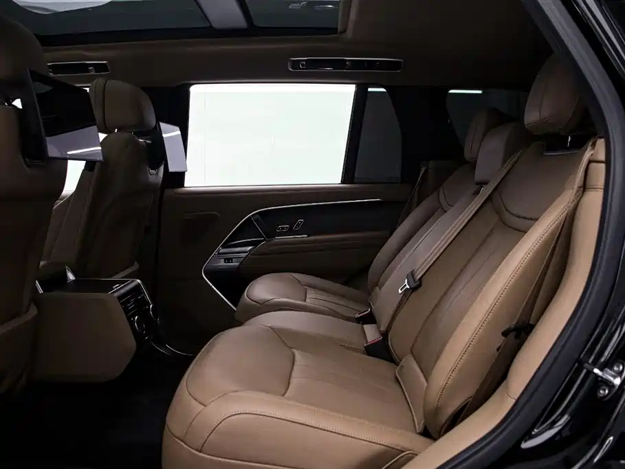 Range Rover 2025 3.0 L6 400PS Autobiography LWB