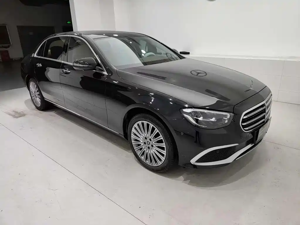 Mercedes-Benz E-Class 2022 Facelift E 300 L Fashion Edition
